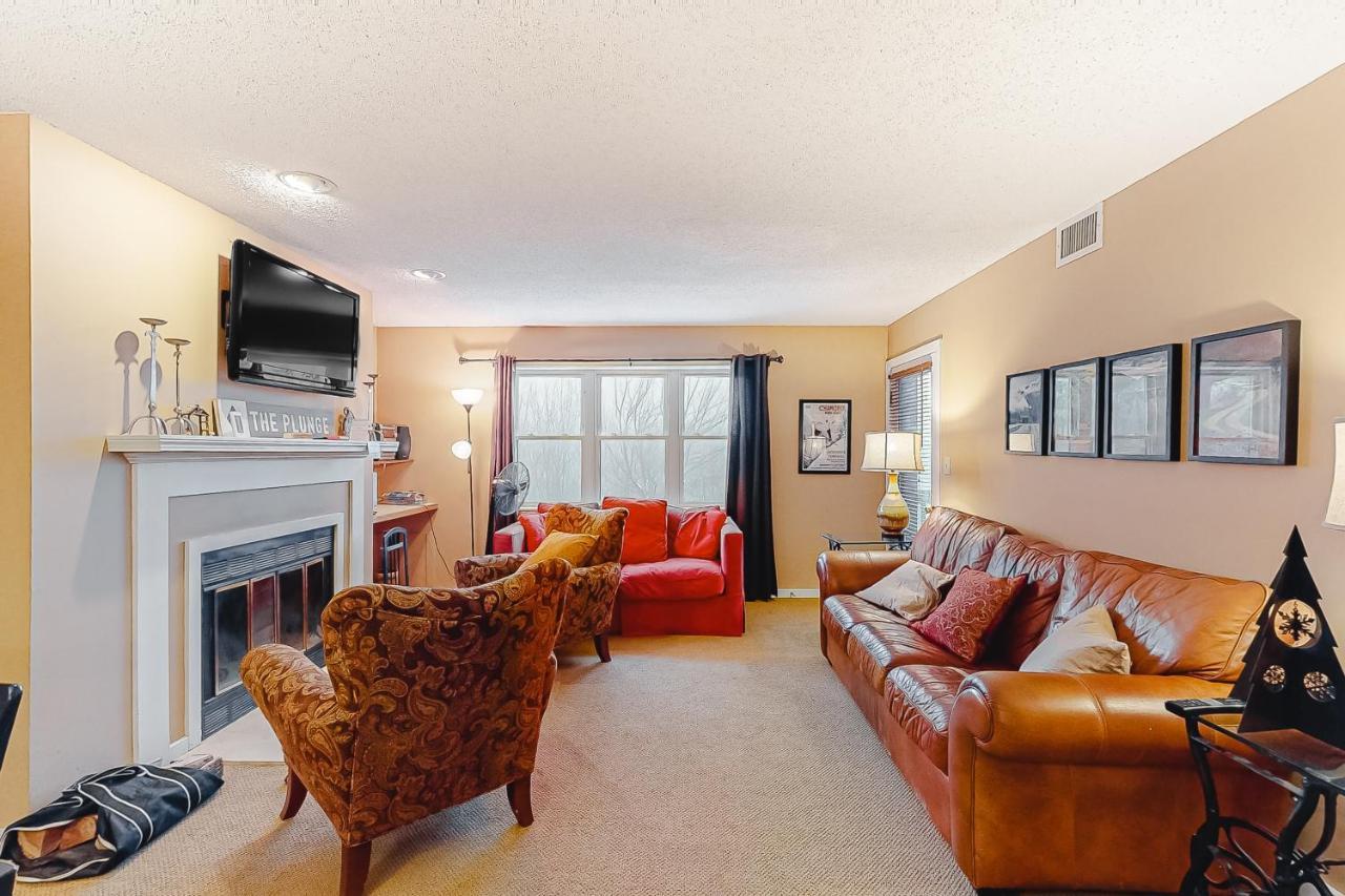 Winter Escape Apartment Ludlow Exterior photo